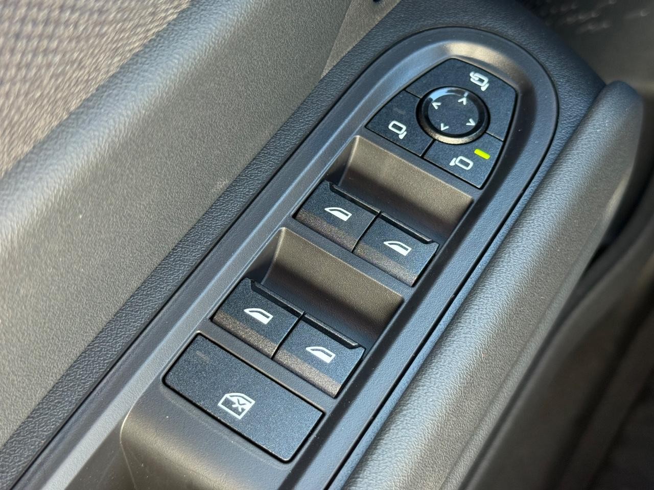 MINI Countryman Vehicle Image 14
