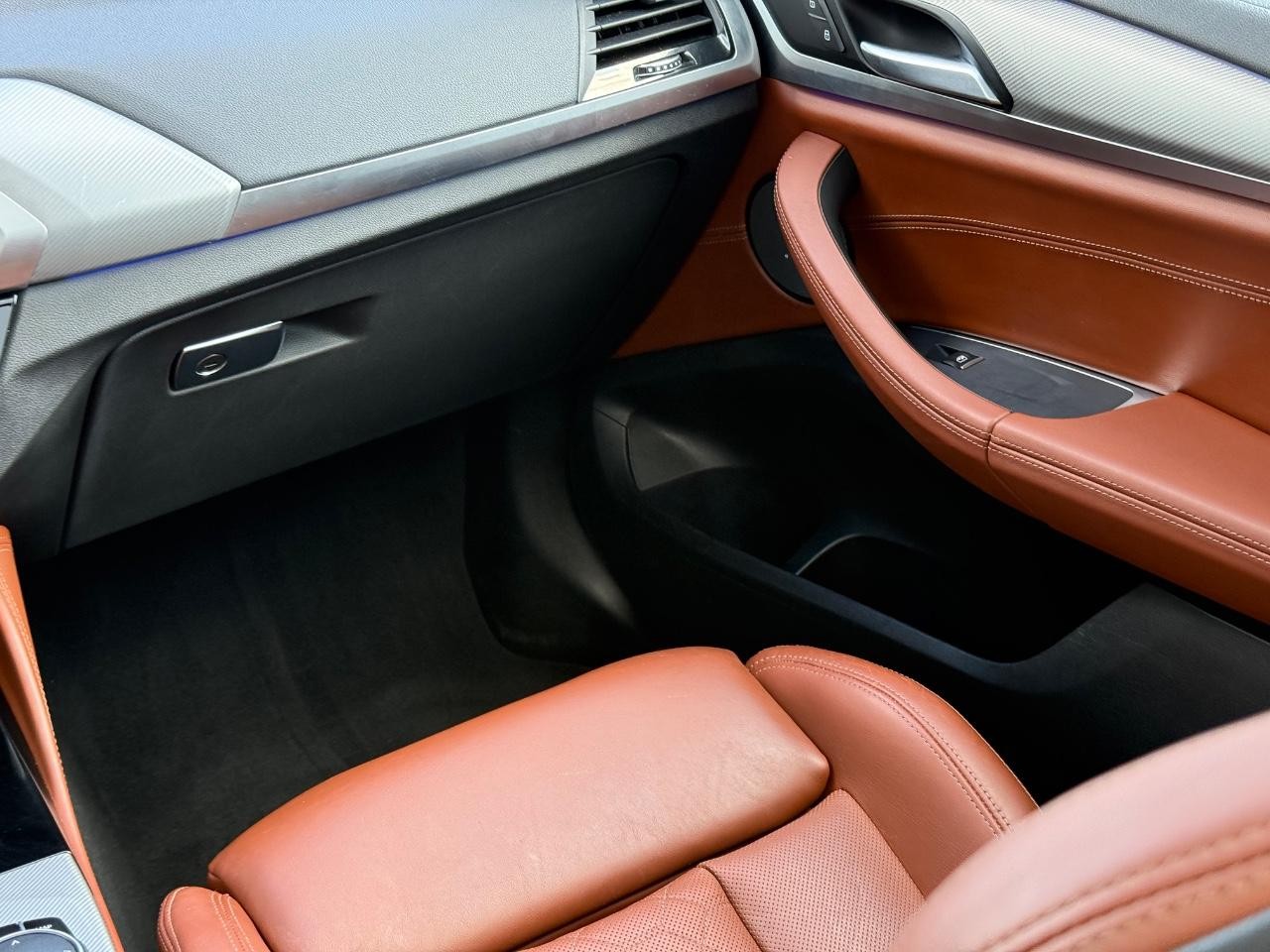 BMW X3 M Vehicle Image 15