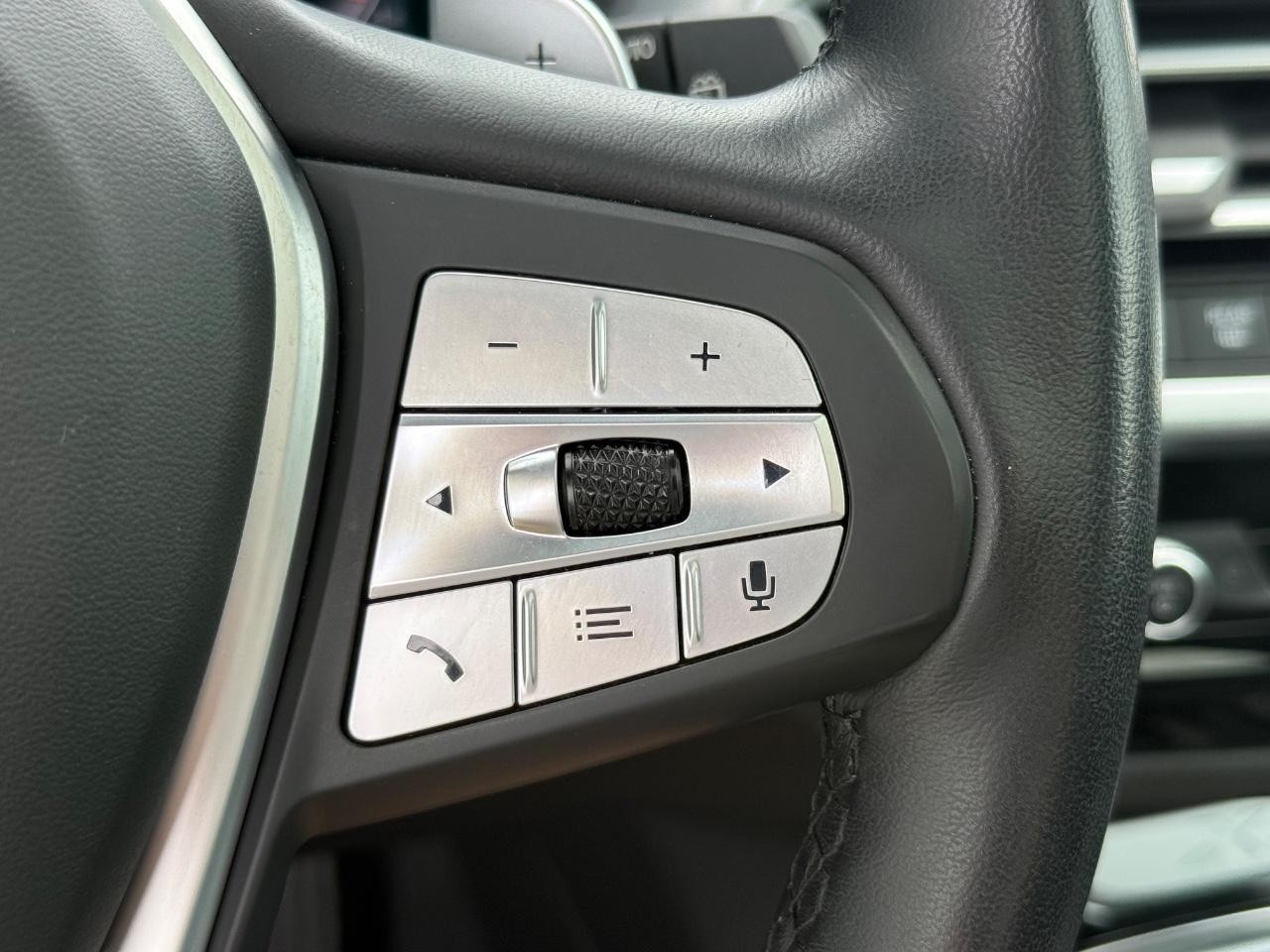 BMW X3 Vehicle Image 18