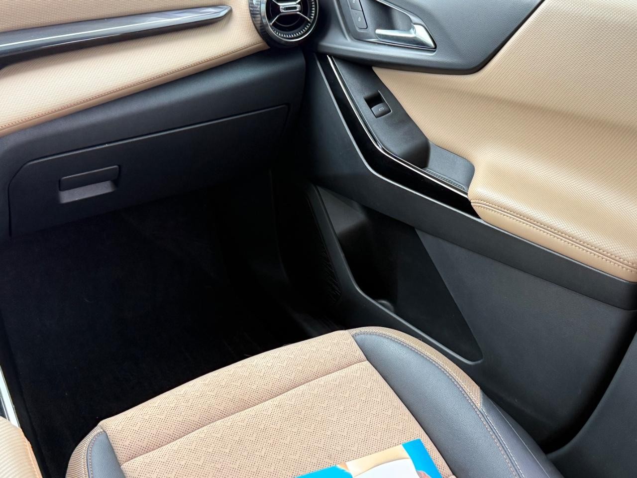 Chevrolet Equinox Vehicle Image 14