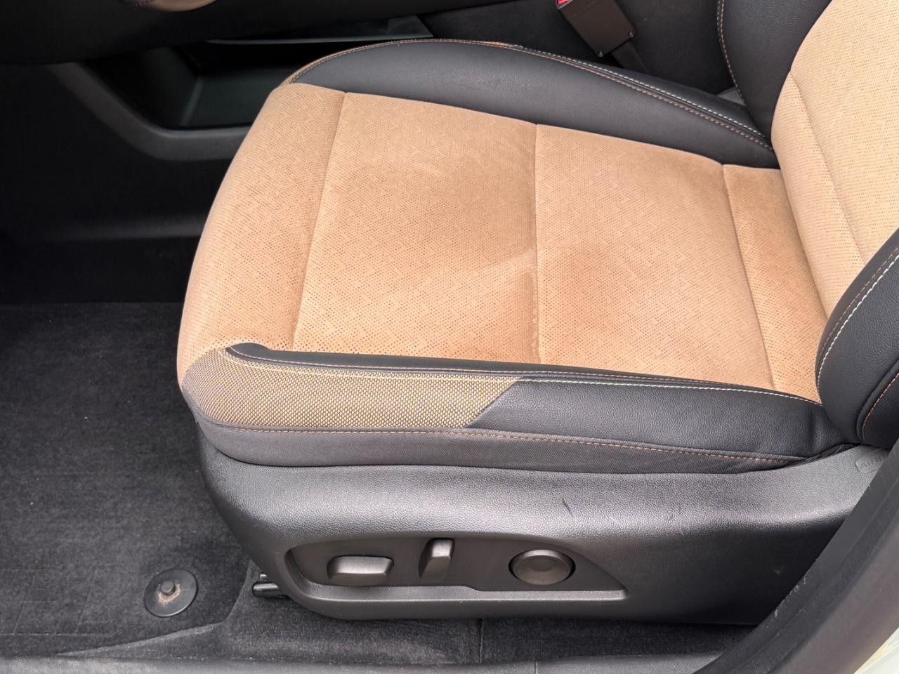 Chevrolet Equinox Vehicle Image 23