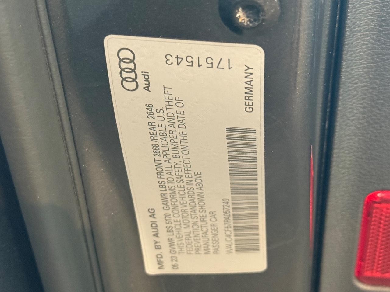 Audi S5 Sportback Vehicle Full-screen Gallery Image 21