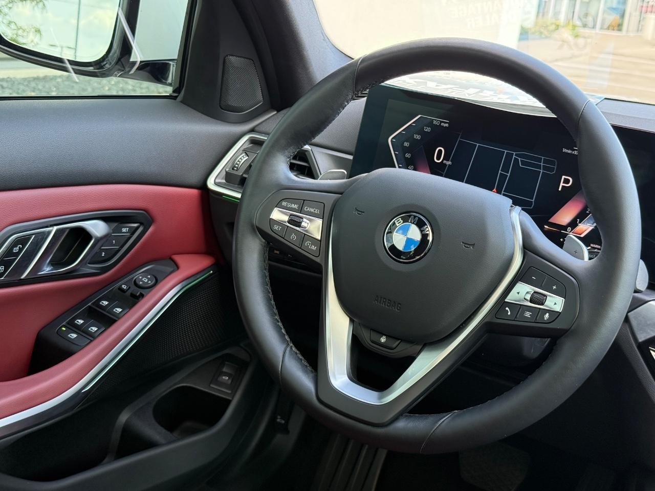 BMW 3 Series Vehicle Image 14