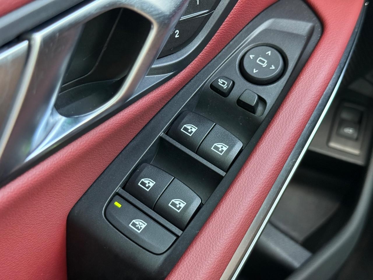 BMW 3 Series Vehicle Image 22