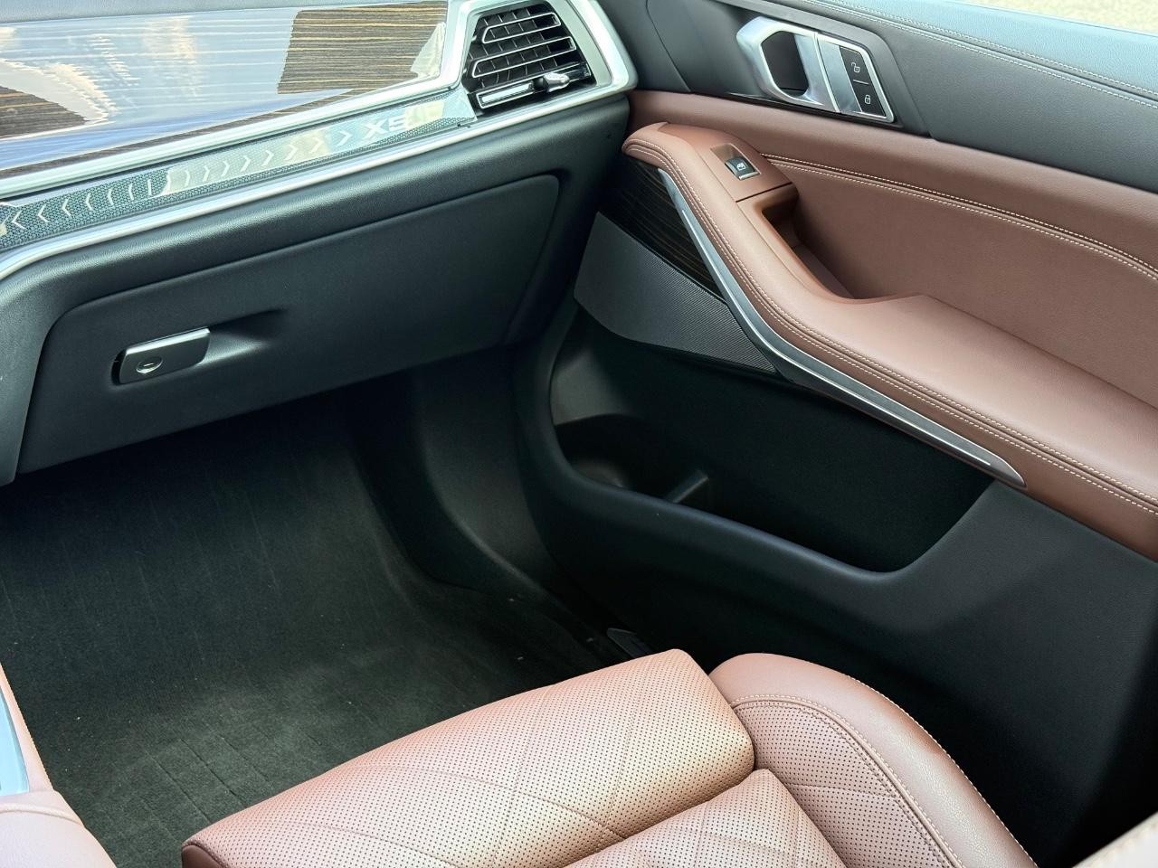 BMW X5 Vehicle Image 15