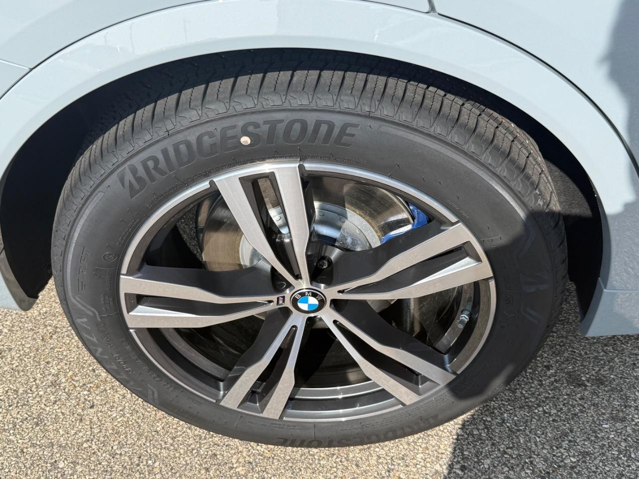 BMW X7 Vehicle Image 04