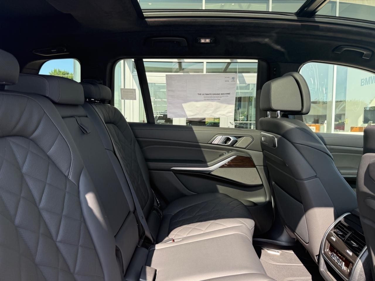 BMW X7 Vehicle Image 05