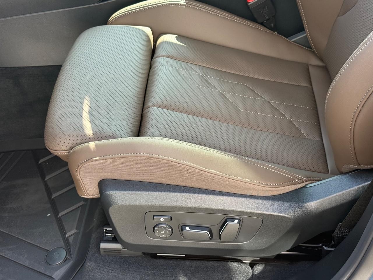 BMW X3 Vehicle Image 18