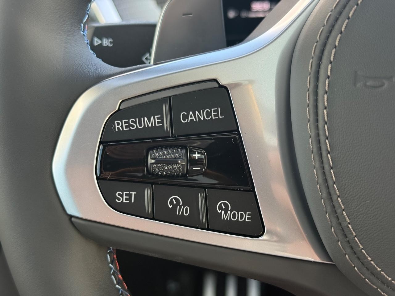 BMW X7 Vehicle Image 14