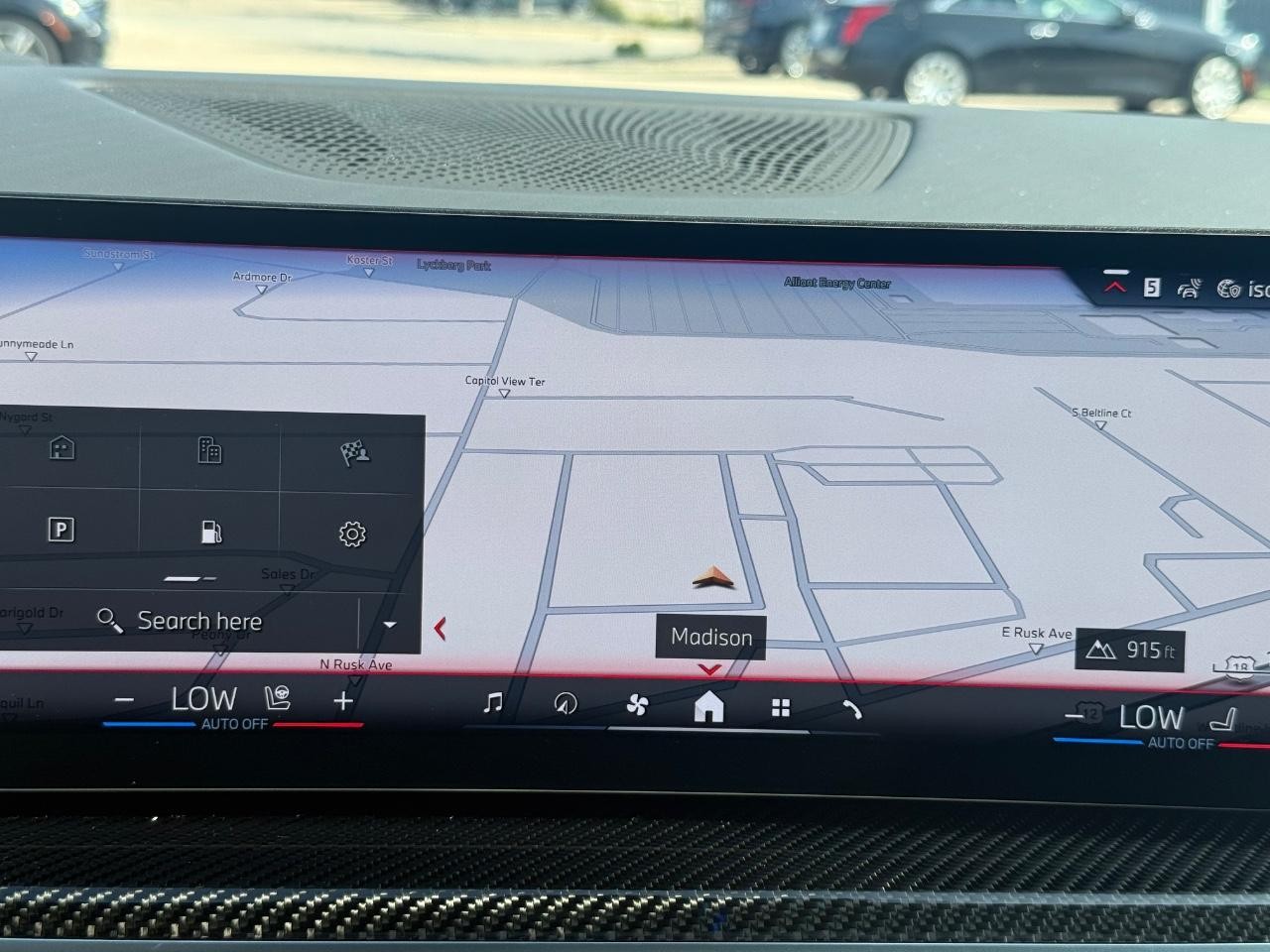 BMW X7 Vehicle Image 18