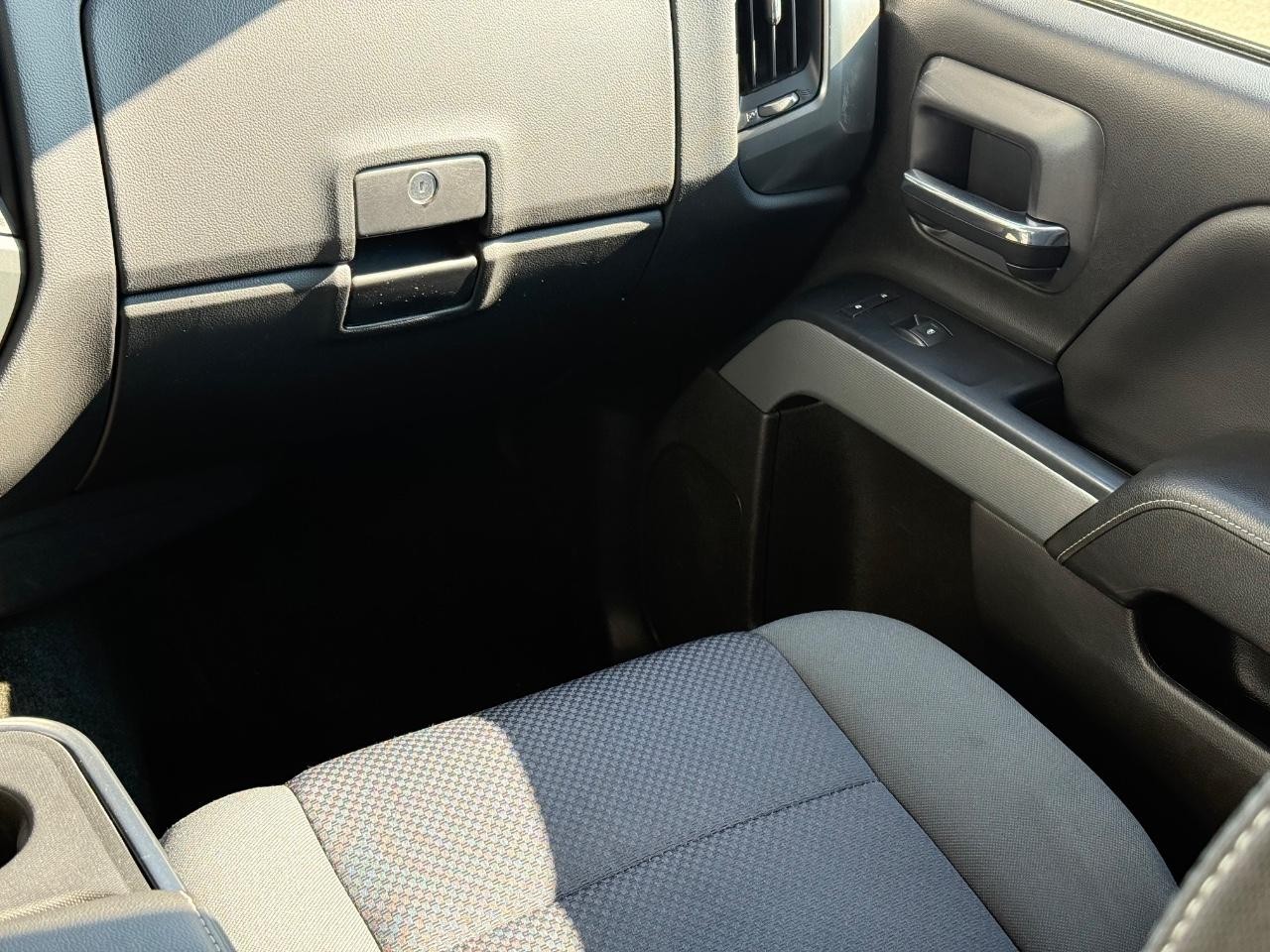 Chevrolet Silverado 1500 Vehicle Image 14