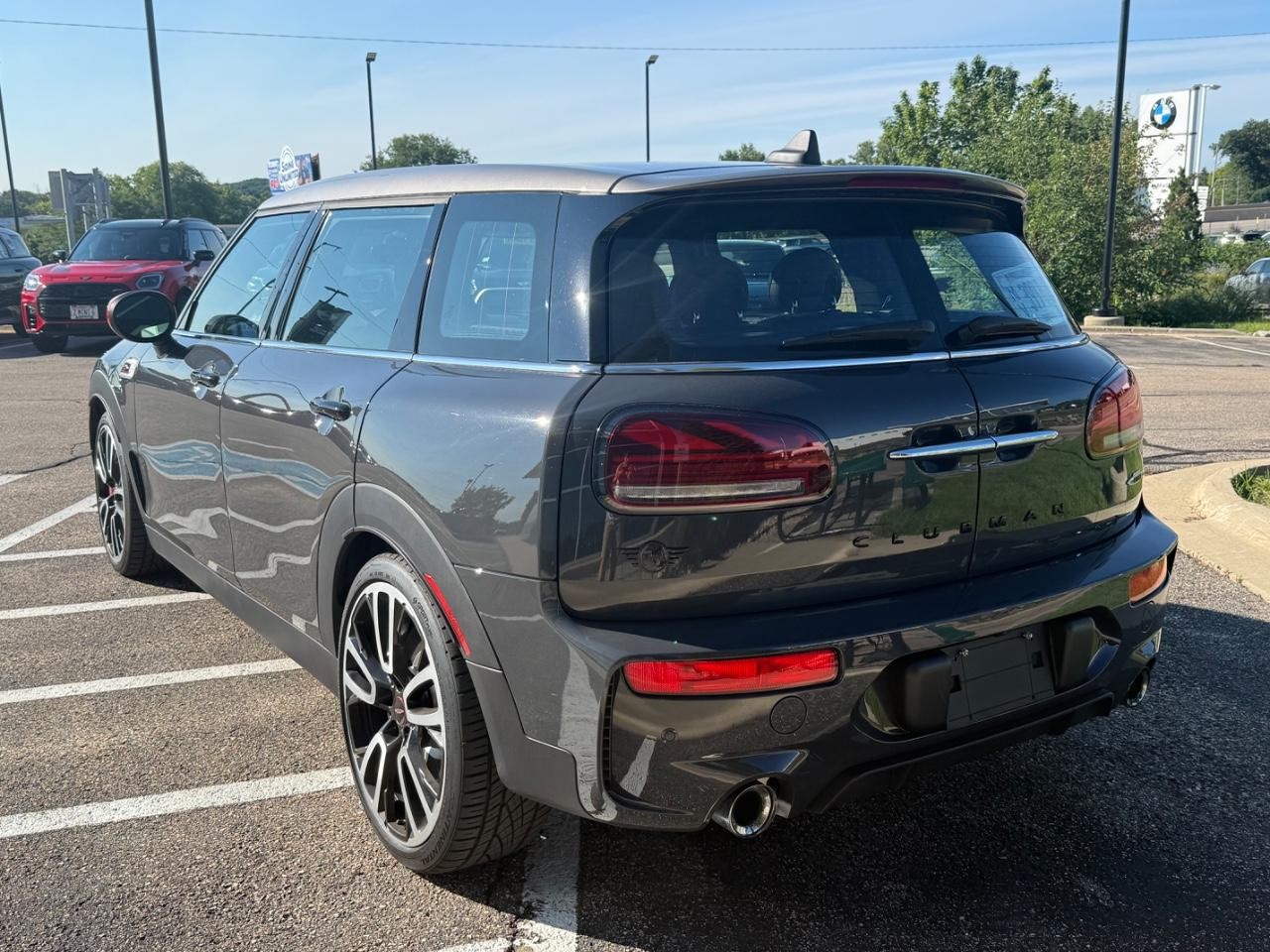 MINI Clubman Vehicle Image 06