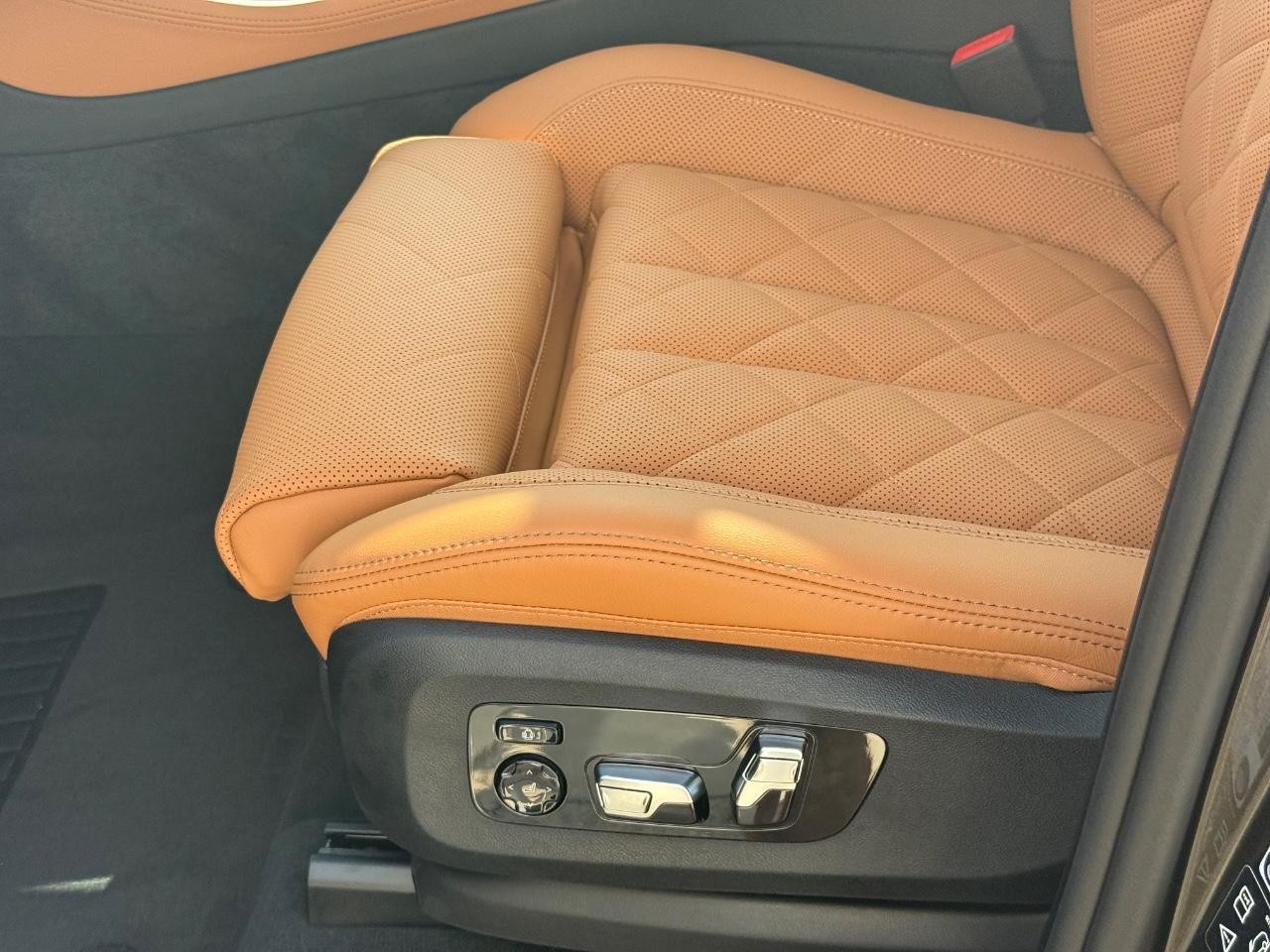 BMW X5 Vehicle Image 17