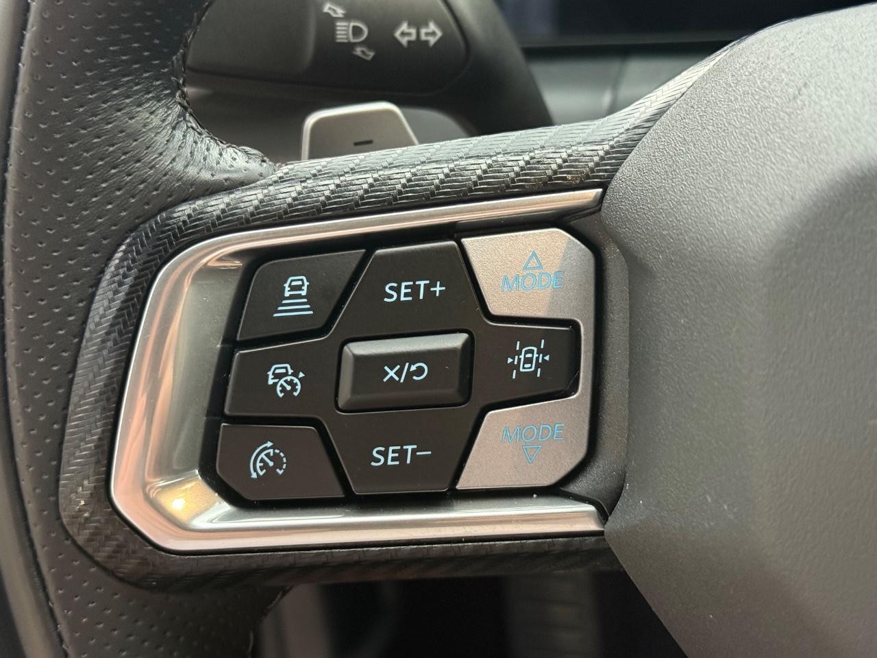 Ford Mustang Vehicle Image 16