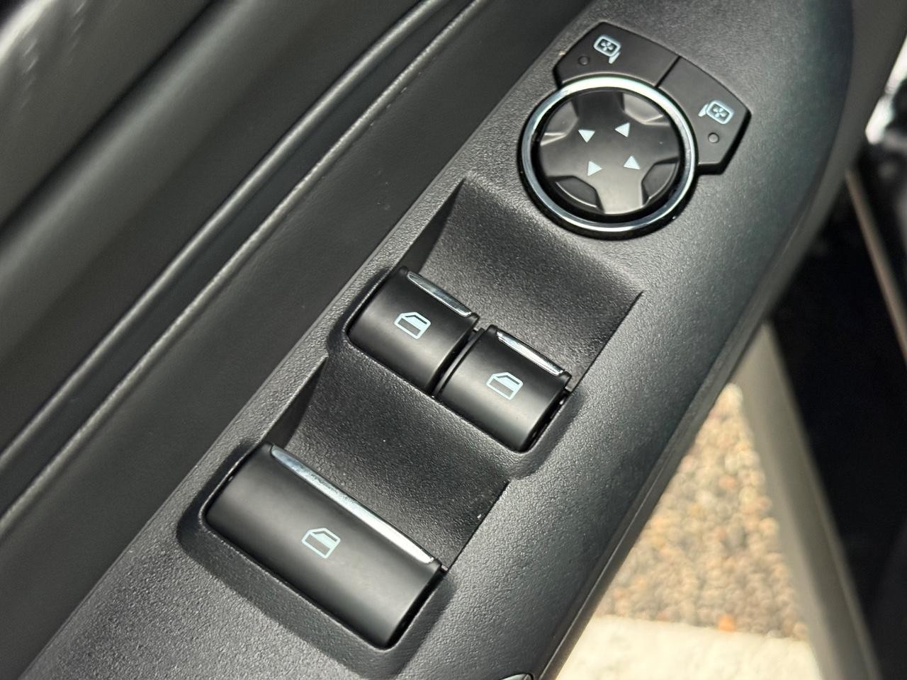 Ford Mustang Vehicle Image 20