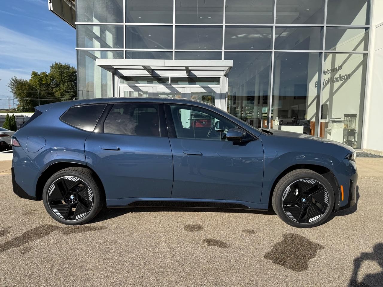 BMW iX3 Vehicle Image 02