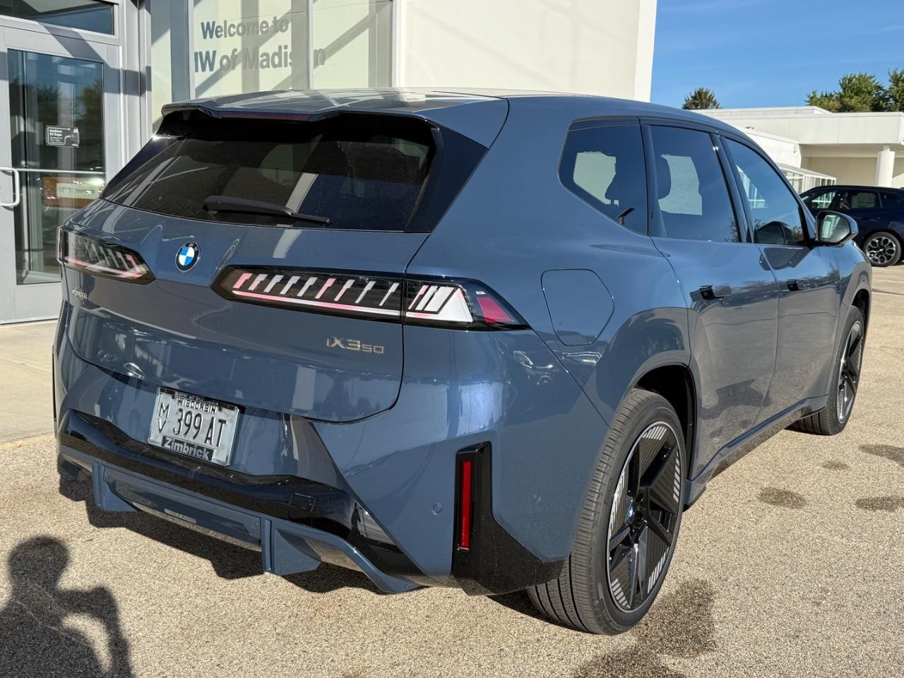 BMW iX3 Vehicle Image 03