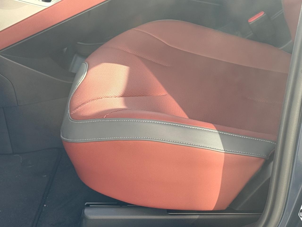 BMW iX3 Vehicle Image 18