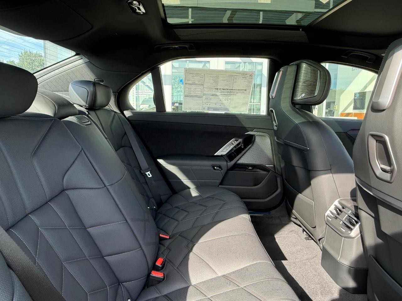 BMW 7 Series Vehicle Image 05