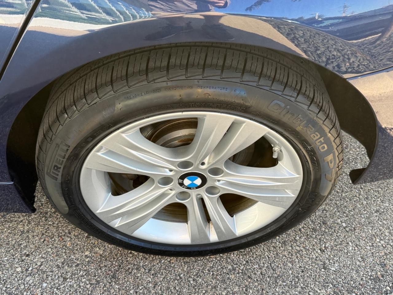BMW 3 Series Vehicle Image 06