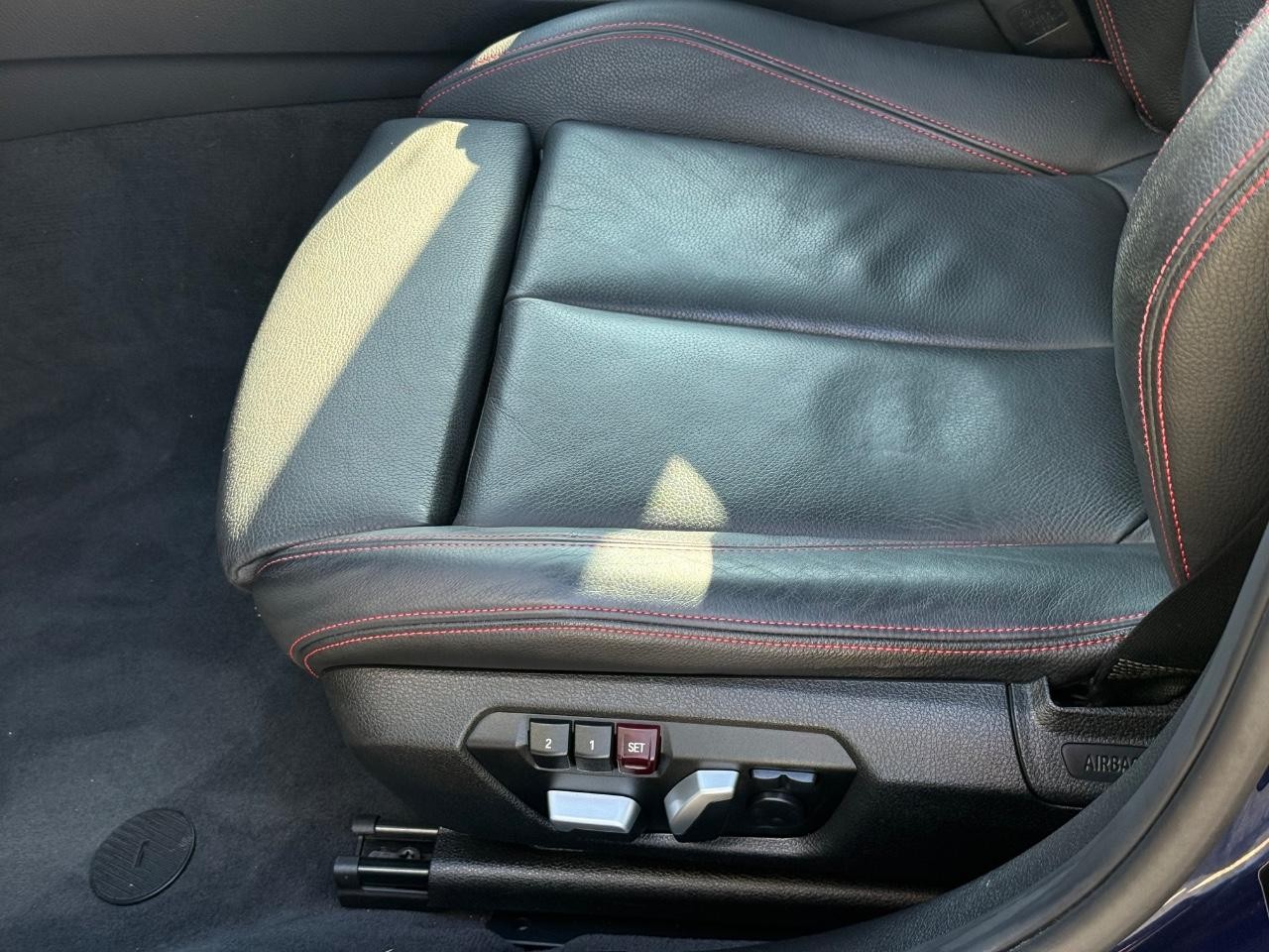 BMW 3 Series Vehicle Image 24
