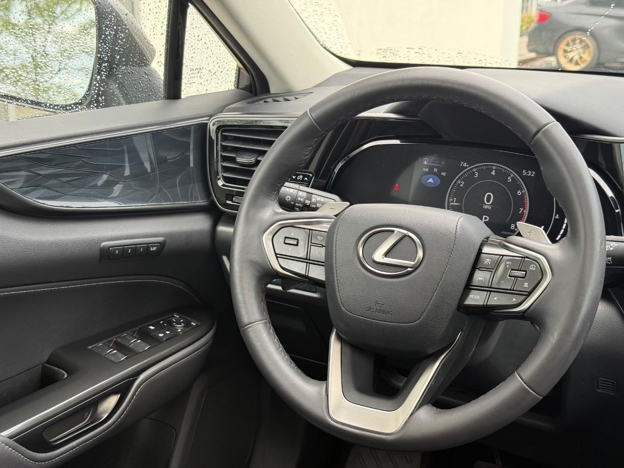 Lexus NX Vehicle Image 14