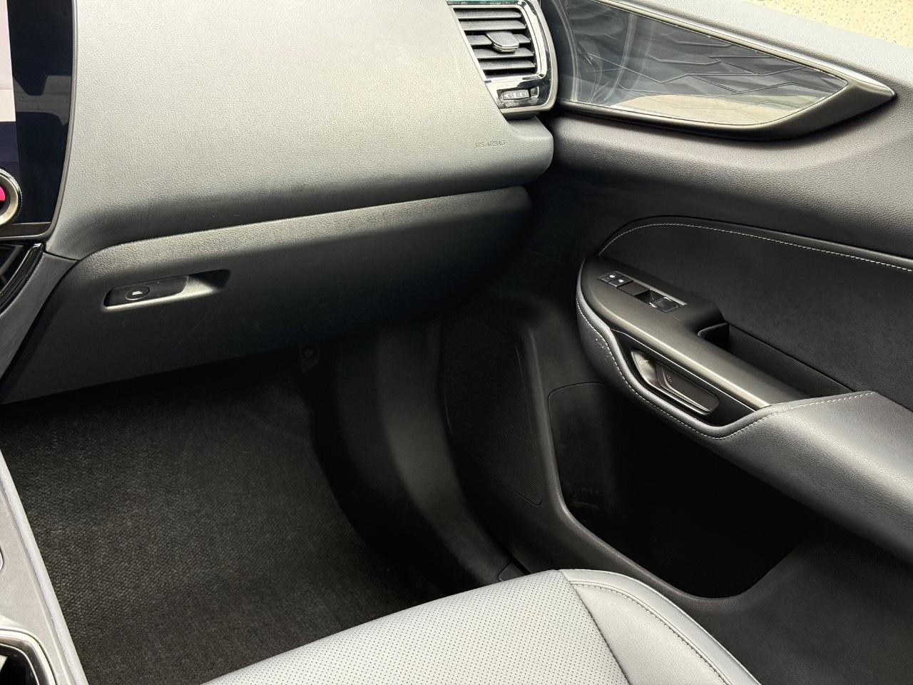 Lexus NX Vehicle Image 15