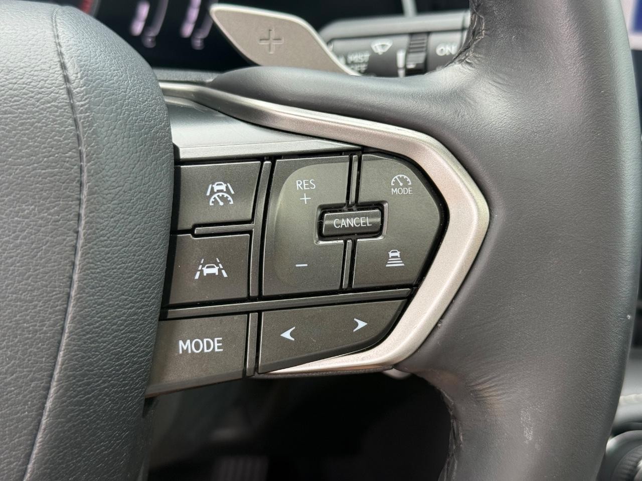Lexus NX Vehicle Image 18
