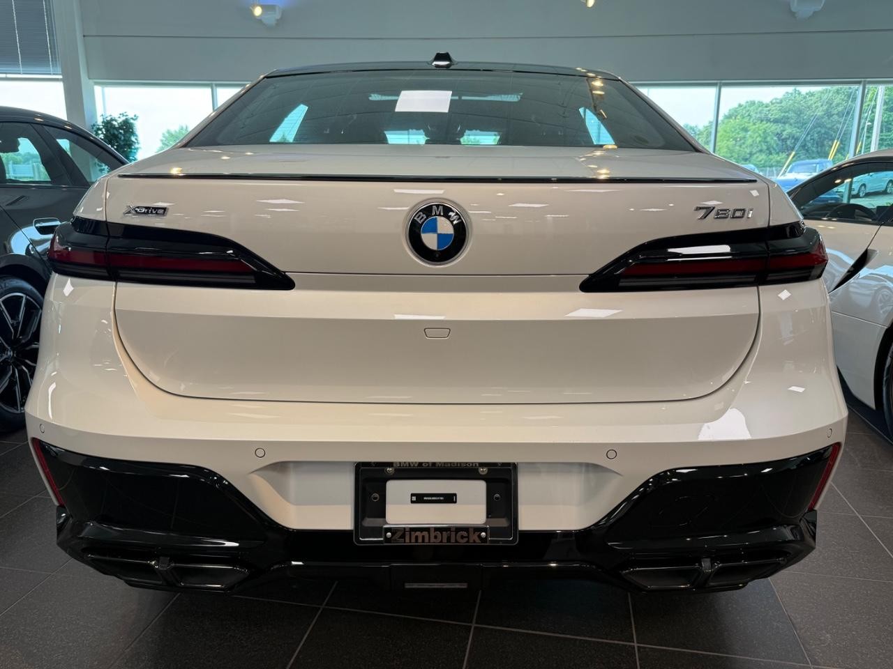 BMW 7 Series Vehicle Image 04