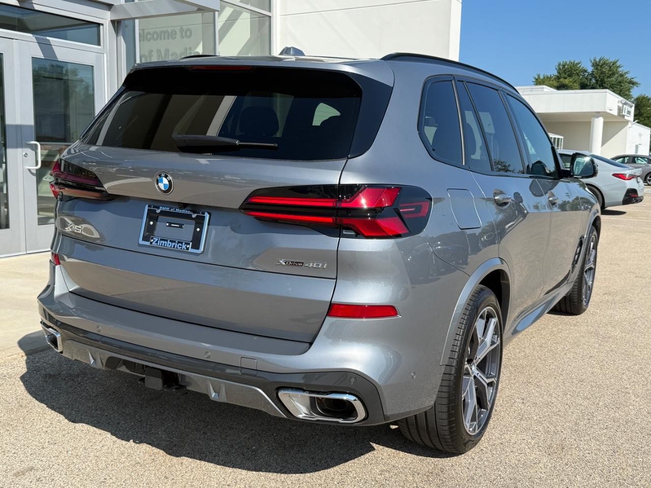 BMW X5 Vehicle Image 03