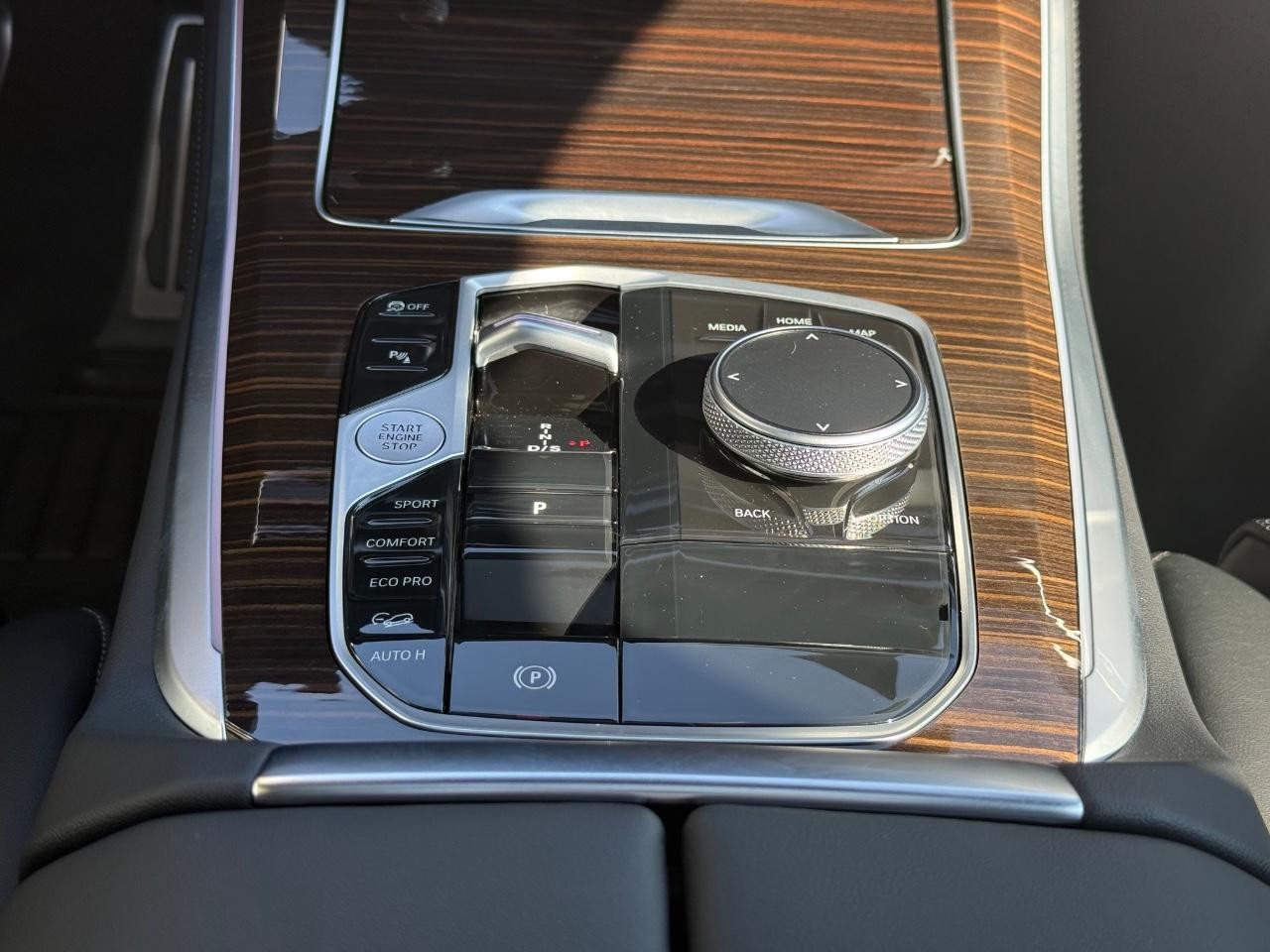 BMW X5 Vehicle Image 08