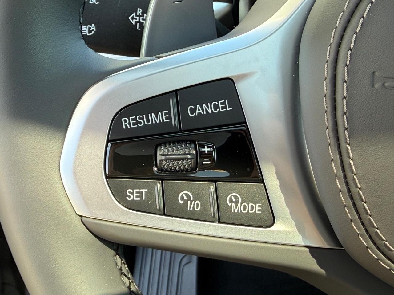 BMW X5 Vehicle Image 12