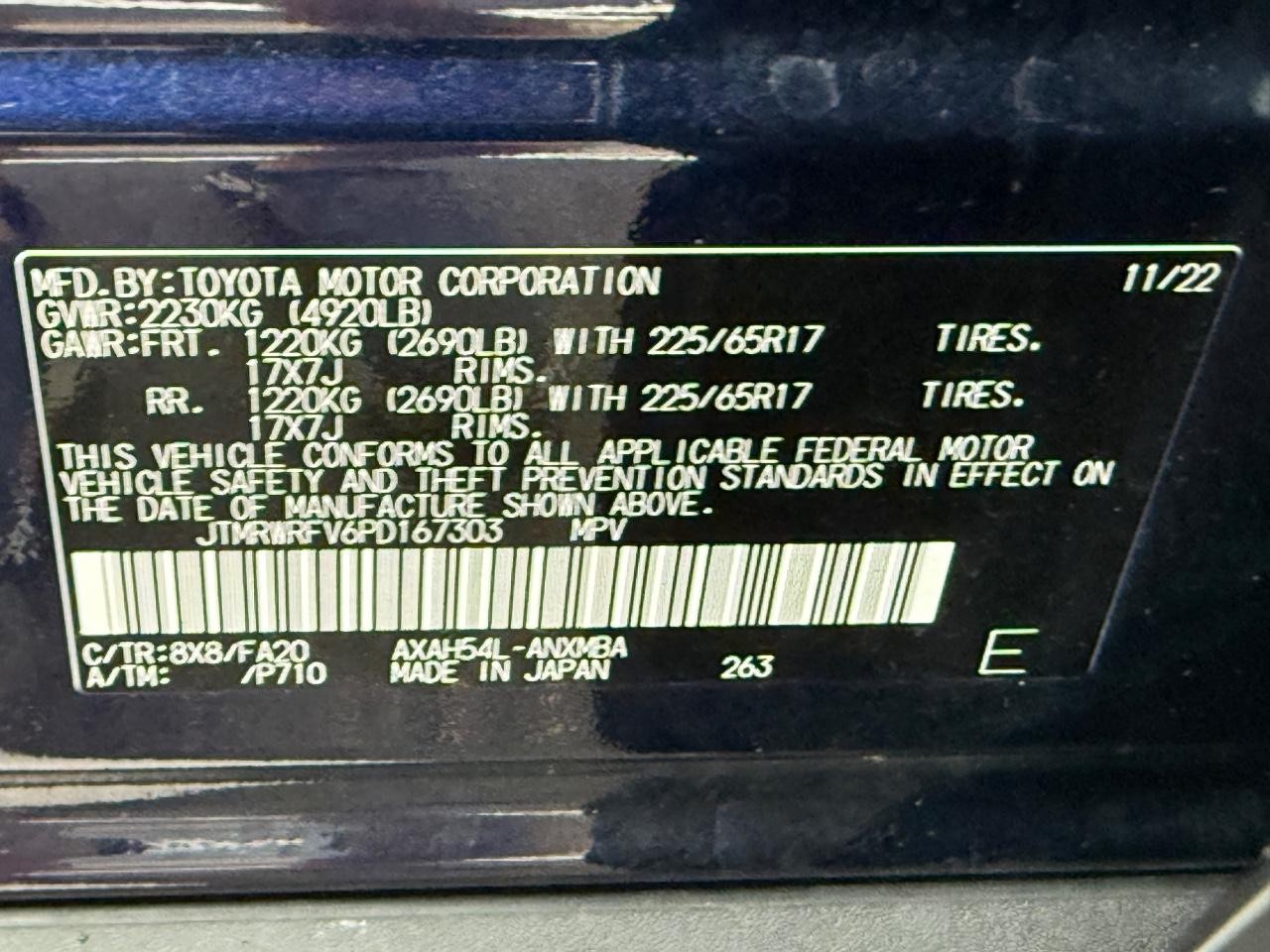 Toyota RAV4 Vehicle Image 24