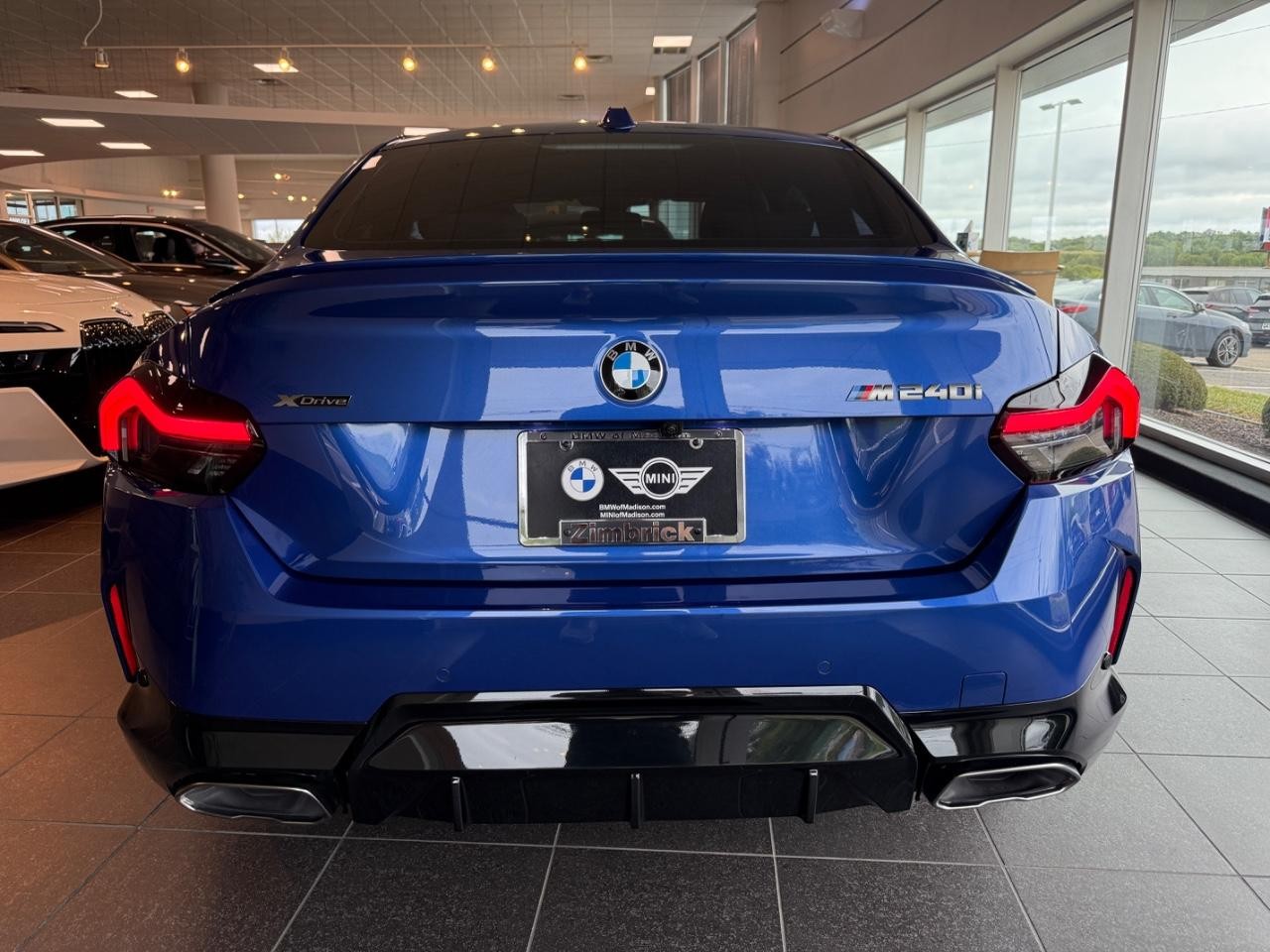 BMW 2 Series Vehicle Image 03