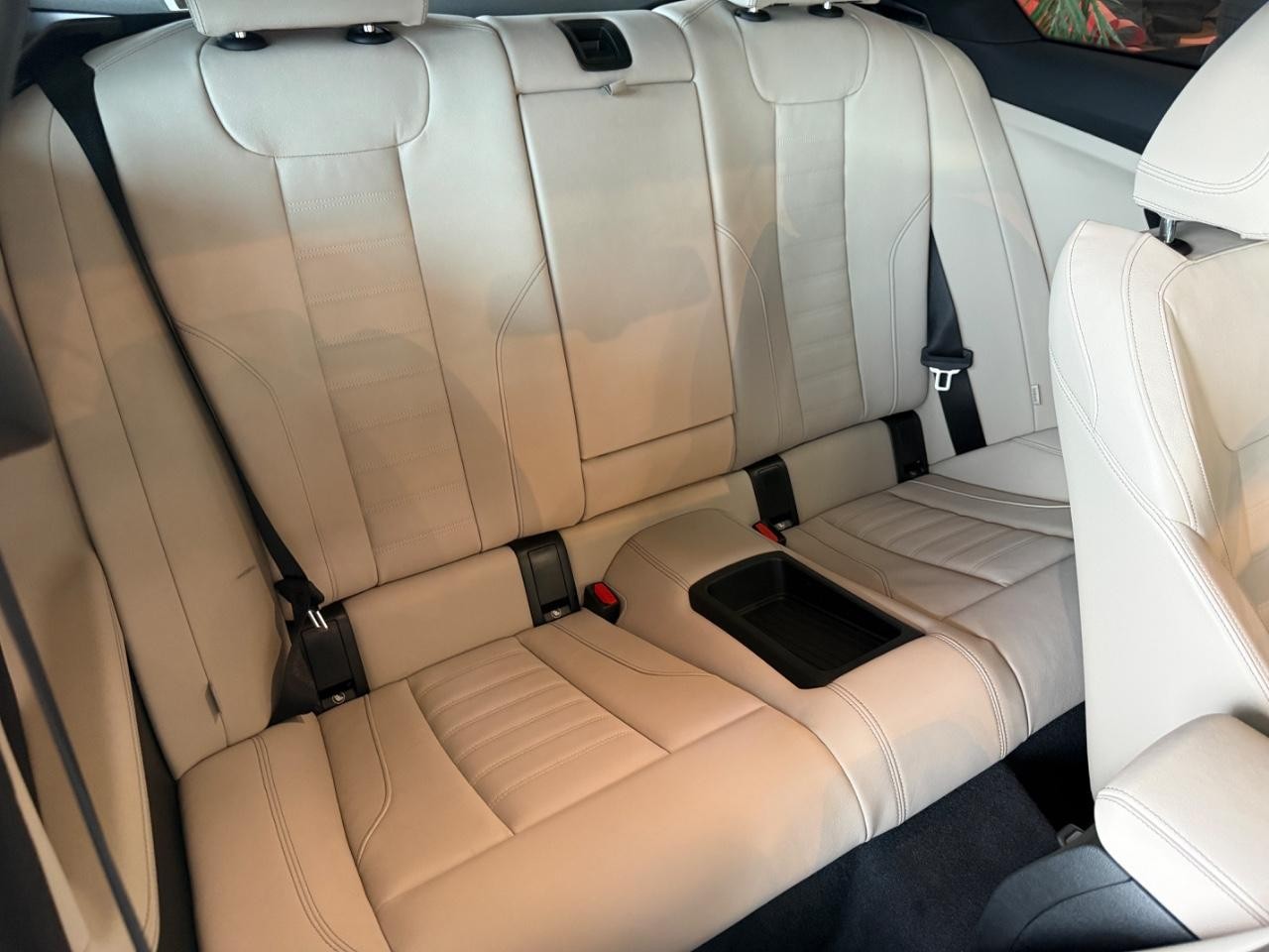 BMW 2 Series Vehicle Image 08