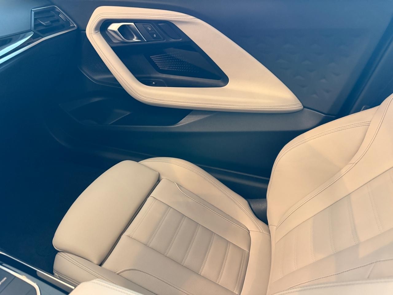 BMW 2 Series Vehicle Image 17