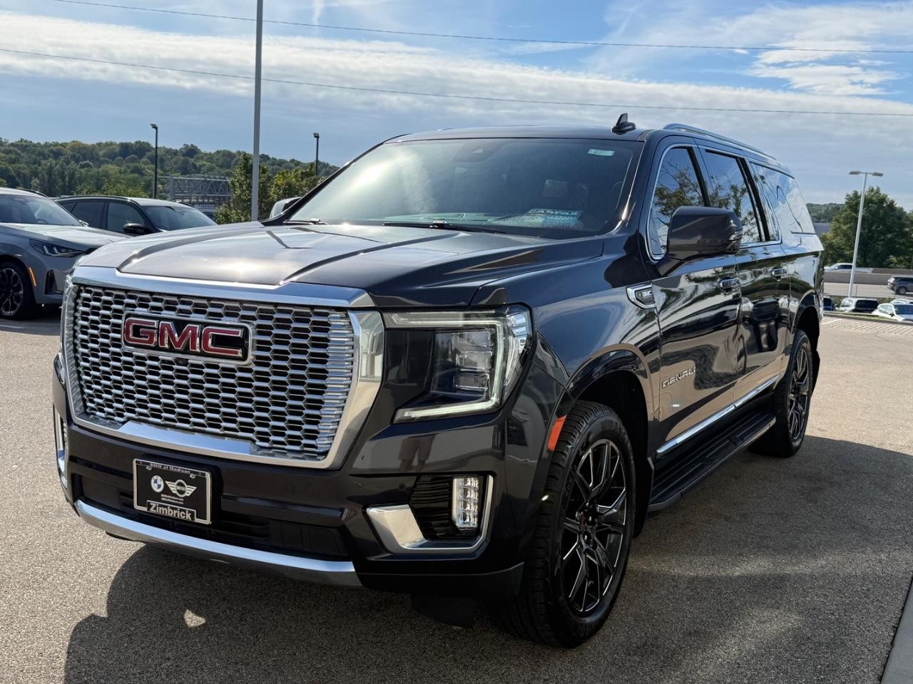 GMC Yukon XL Vehicle Image 08
