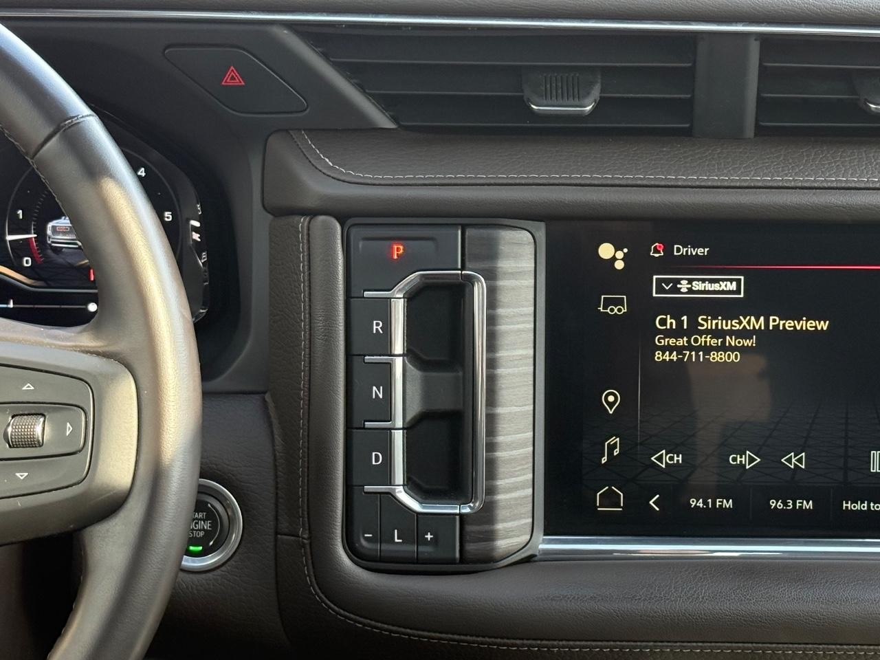 GMC Yukon XL Vehicle Image 13