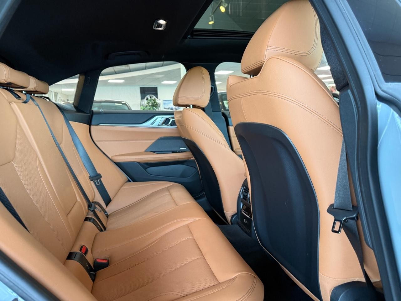 BMW 4 Series Vehicle Image 08