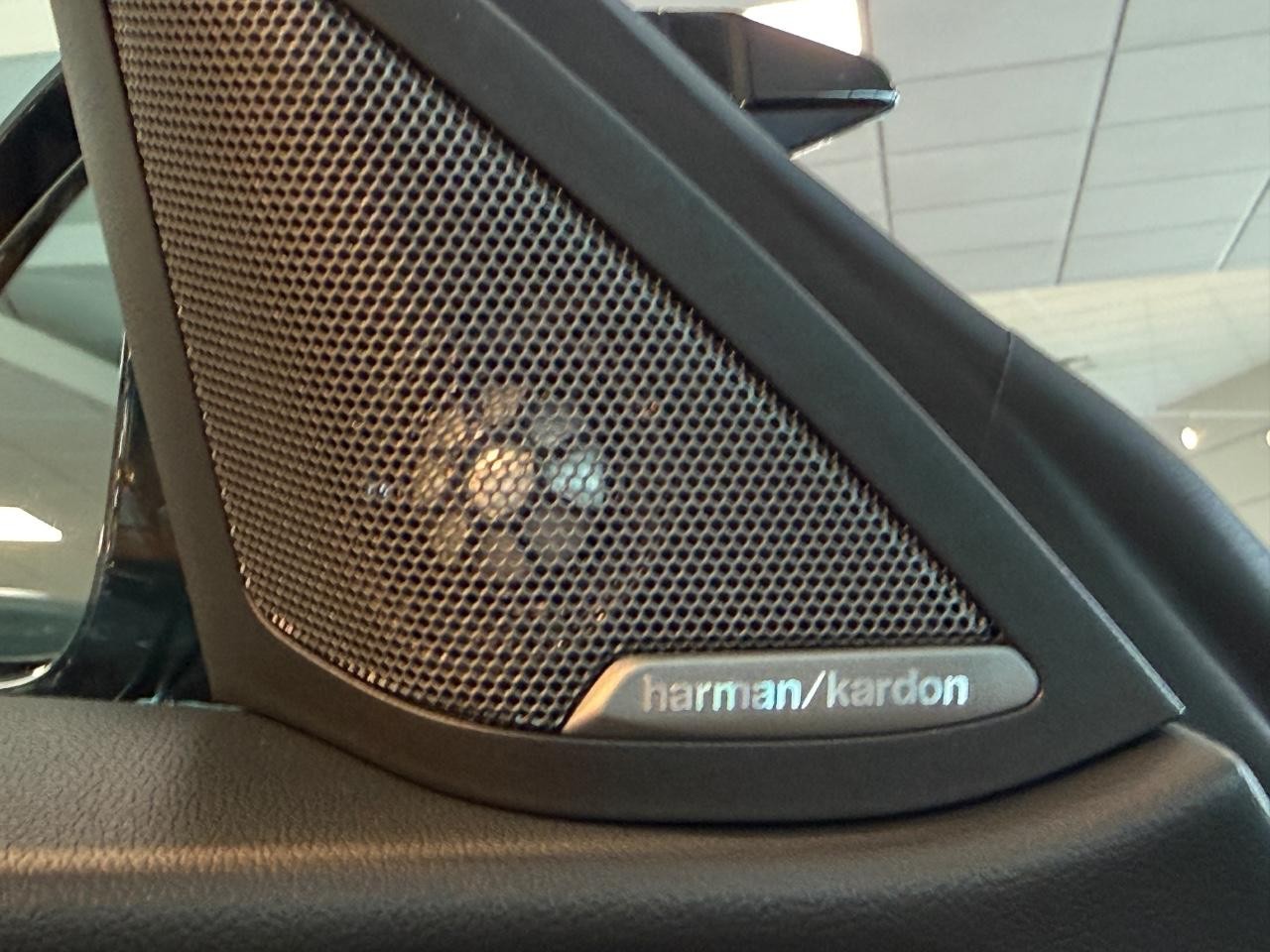 BMW 4 Series Vehicle Image 22