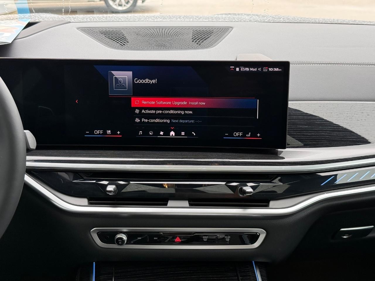 BMW X7 Vehicle Image 12