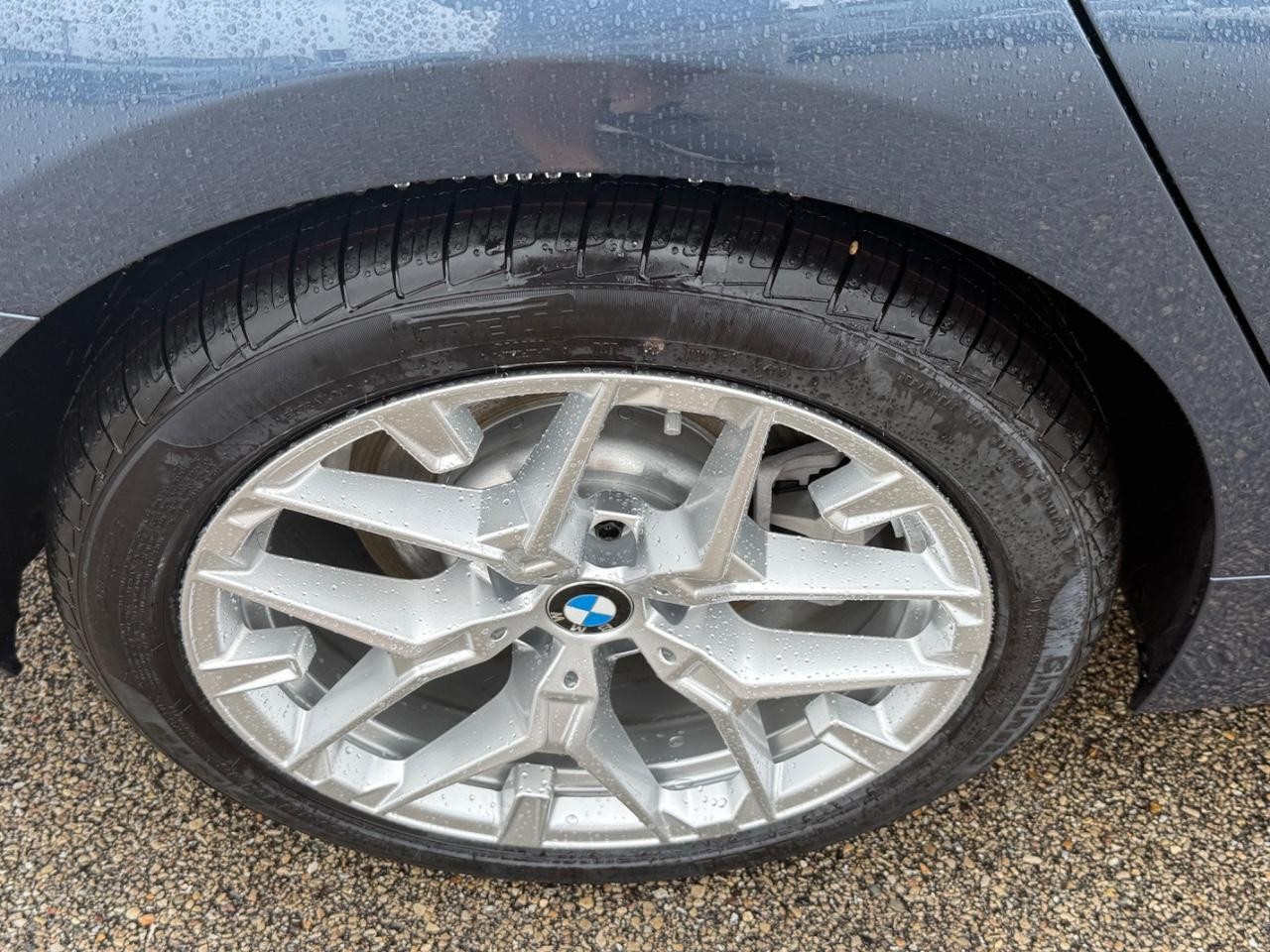 BMW 3 Series Vehicle Image 04