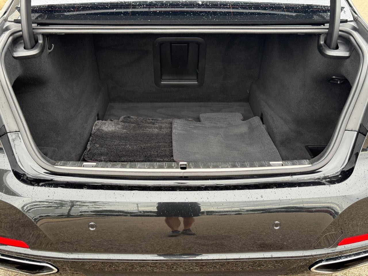 BMW 7 Series Vehicle Image 06