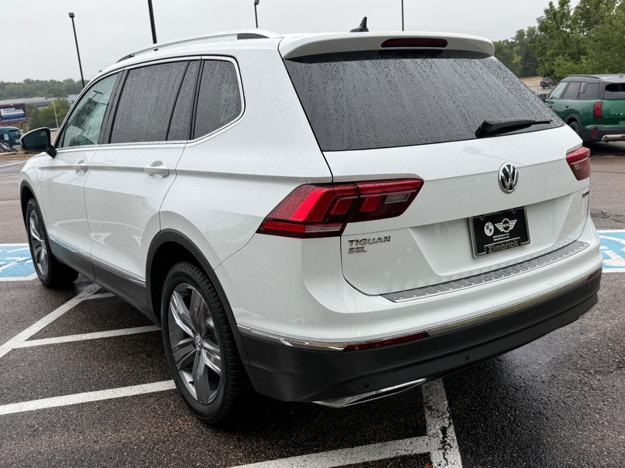 Volkswagen Tiguan Vehicle Image 06