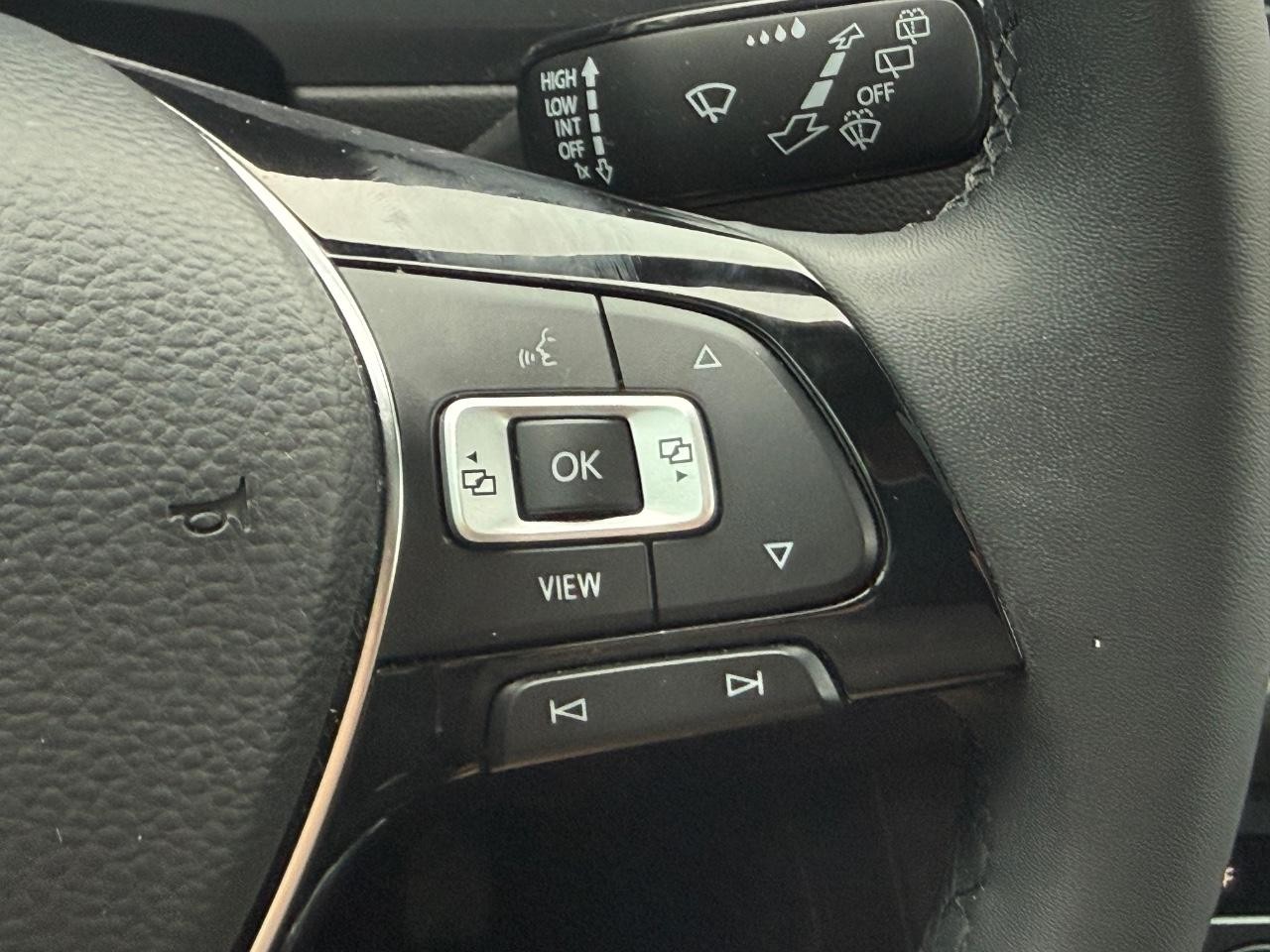 Volkswagen Tiguan Vehicle Image 17