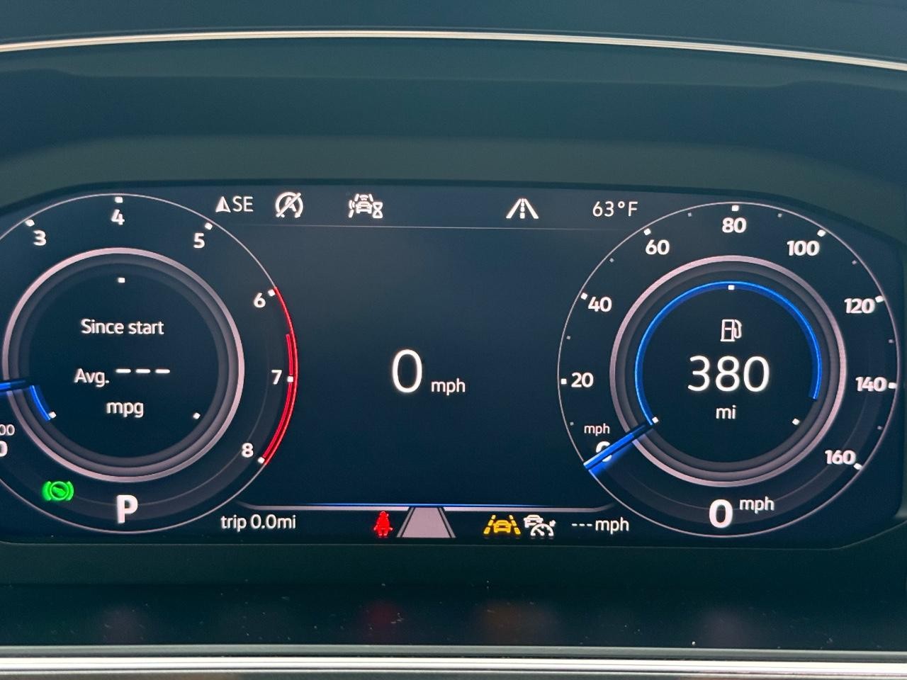 Volkswagen Tiguan Vehicle Image 18
