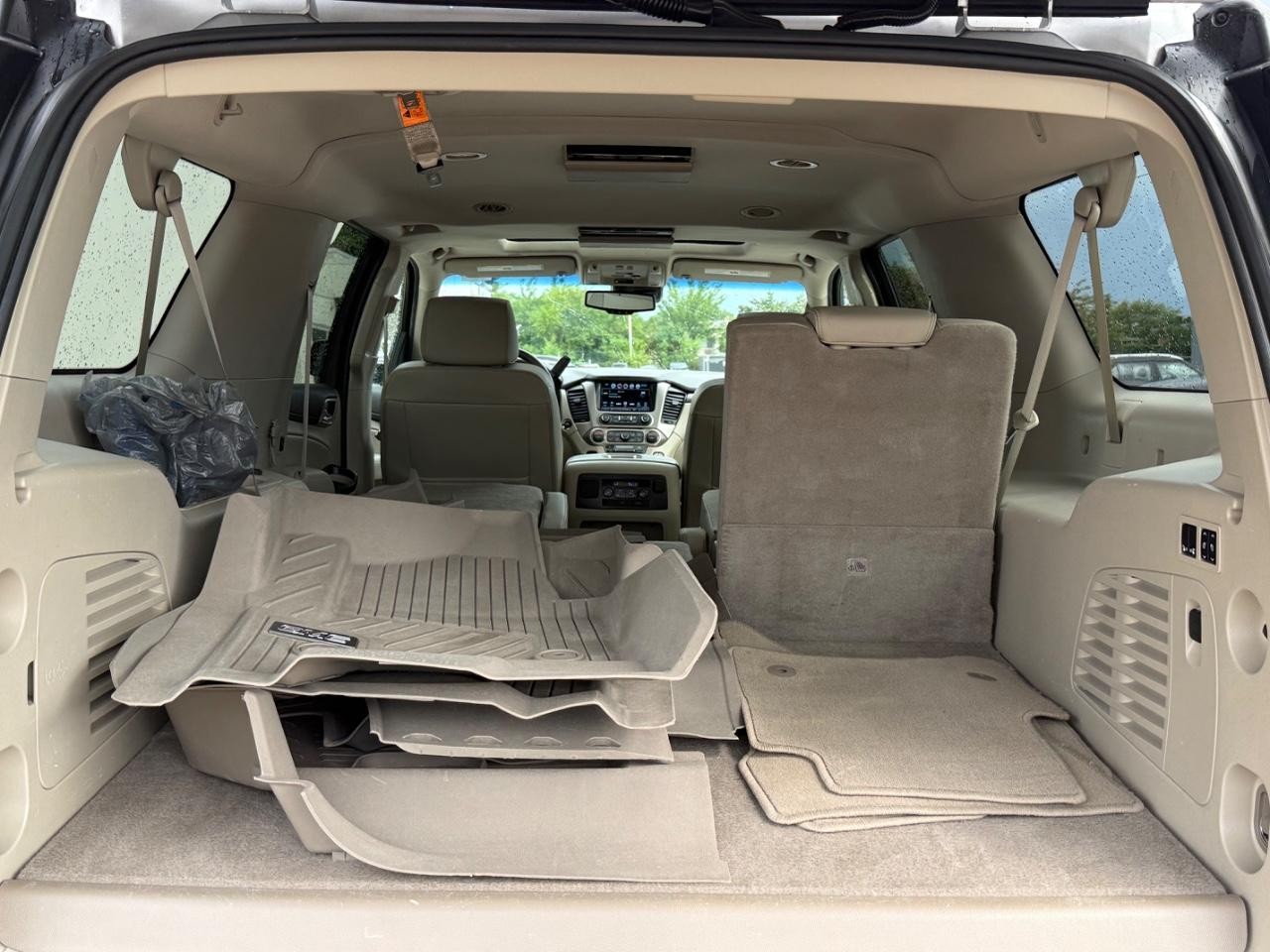 GMC Yukon XL Vehicle Image 05