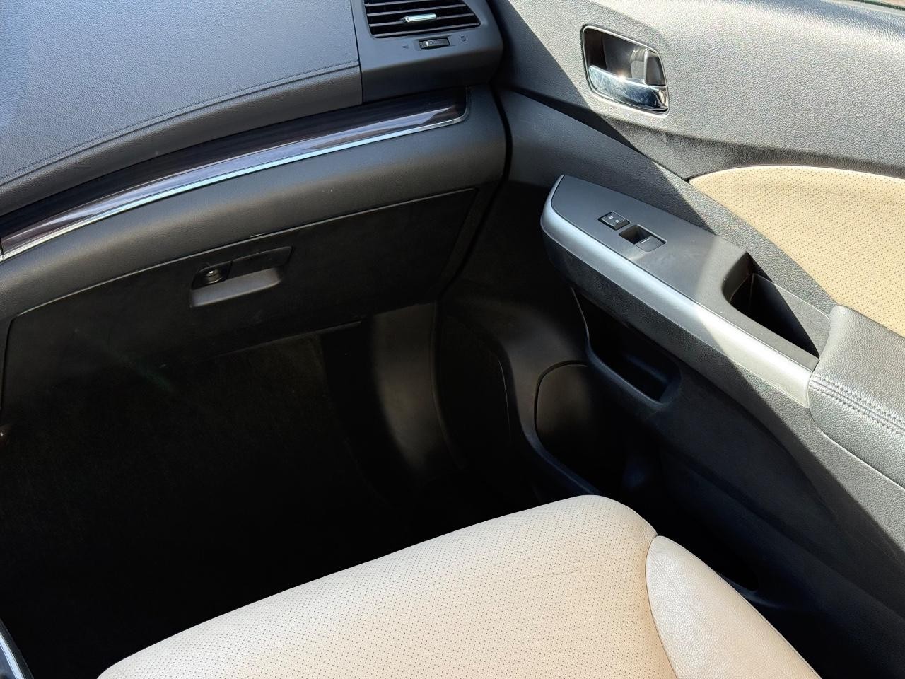Honda CR-V Vehicle Image 14