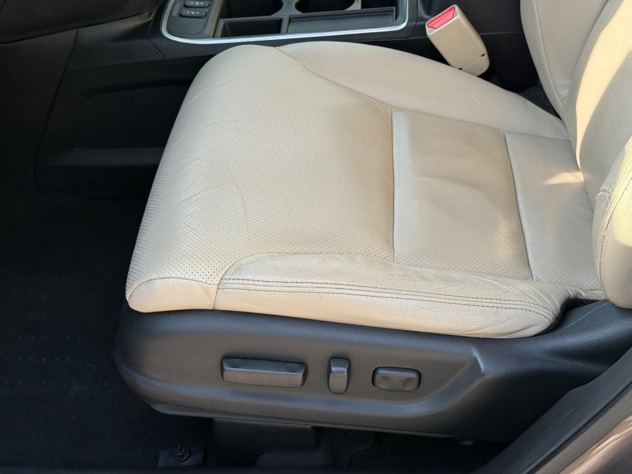 Honda CR-V Vehicle Image 21