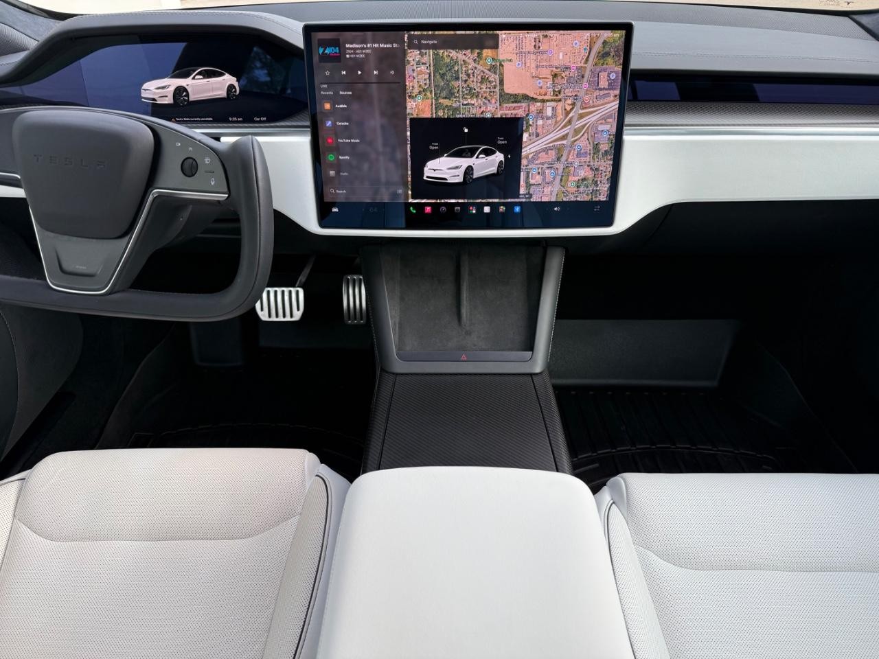 Tesla Model S Vehicle Image 11